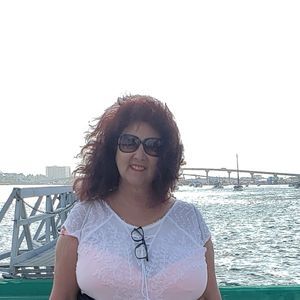 Meet your Posher, Angela